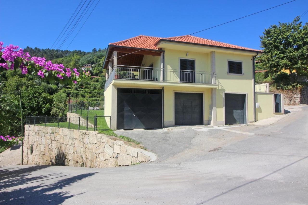 Villa Casa Dos Henriques Geres By Geres Casas Exterior foto